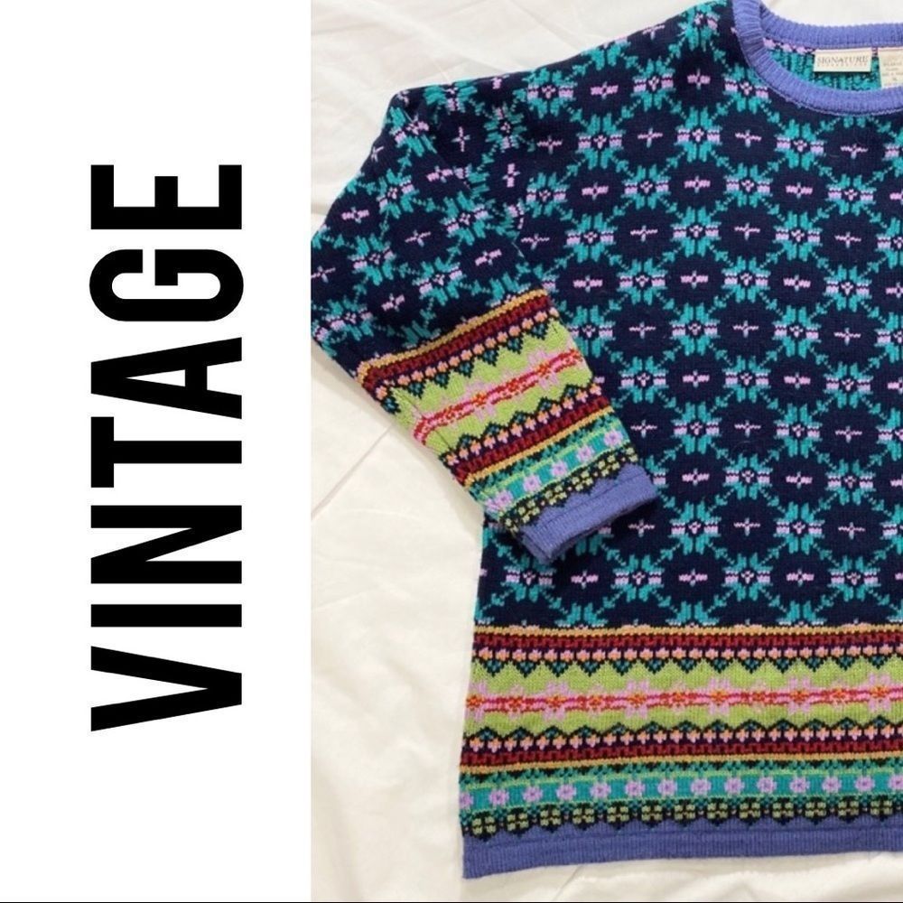 Signature Expressions Sweater Vintage